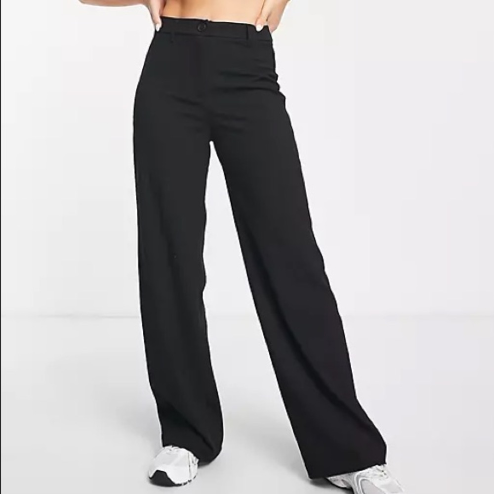 NWOT Bershka Wide Leg Slouchy Dad Tailored Pants Black Trouser
